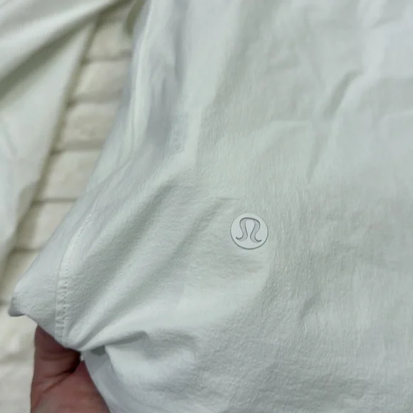 Lululemon Sojourn Windbreaker Jacket - Picture 12 of 12